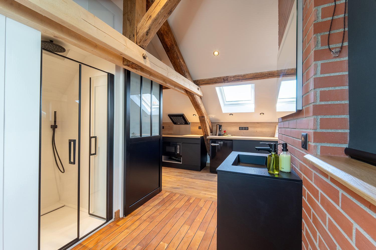 Evasion Chic, Et Sauna Sous Les Toits